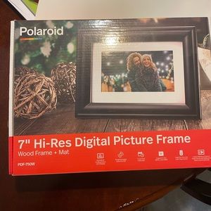 Polaroid Picture Frame